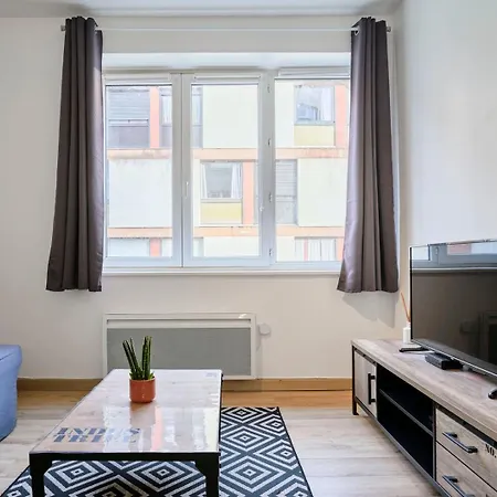 Quiet One-Bedroom Flat Close To The Metro Lille Exterior photo