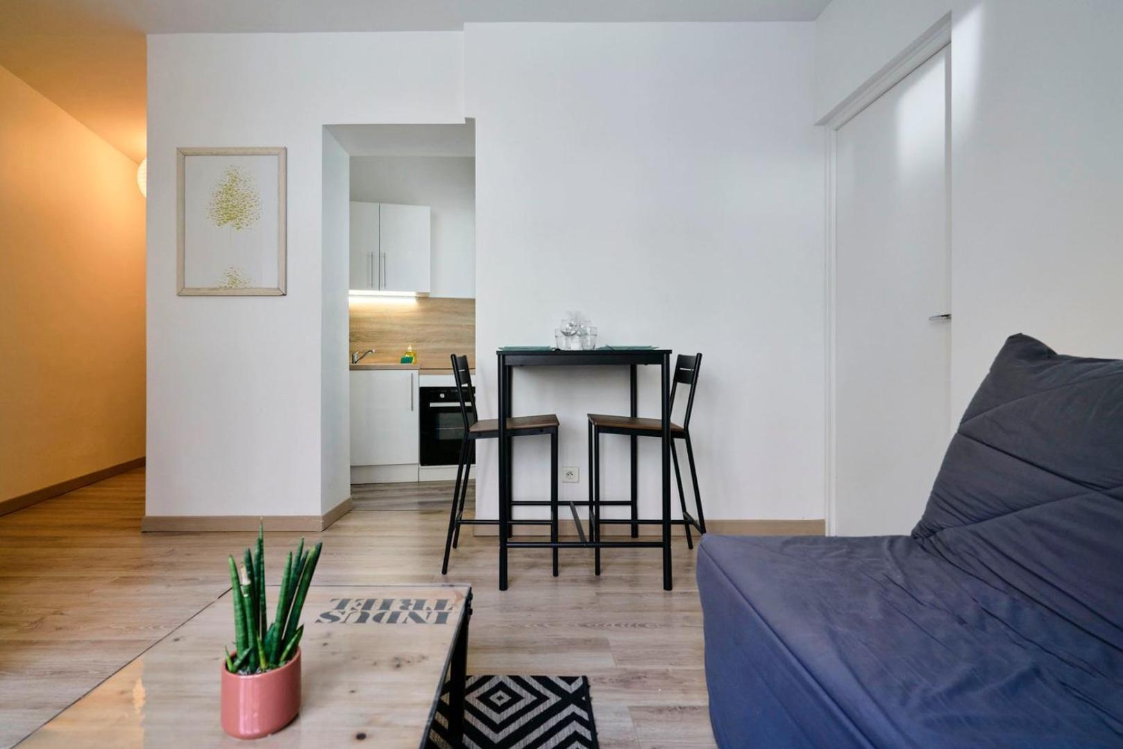 Quiet One-bedroom Flat Close To The Metro