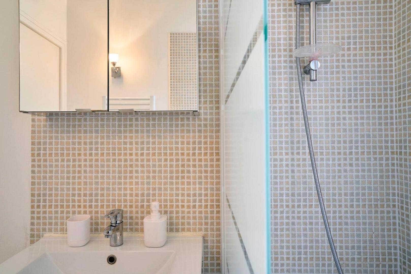 Quiet One-bedroom Flat Close To The Metro Appartement